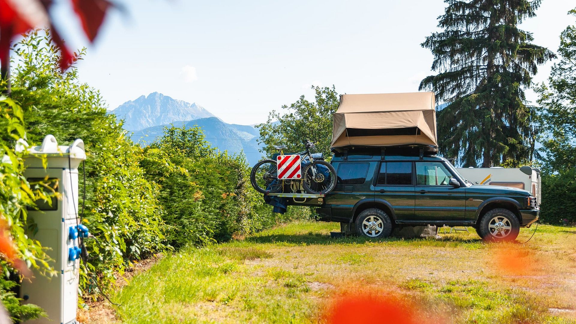 Camping Völlan Dachzelt Zelten Stromanschluss Berge Südtirol